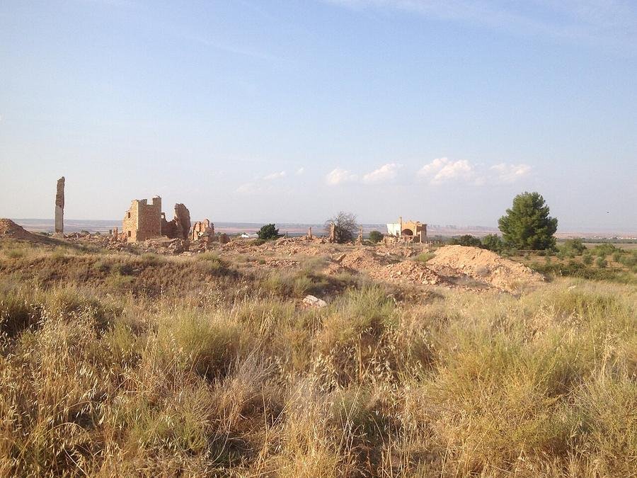 Vista general del caserío en ruinas del Pueblo Viejo de Belchite